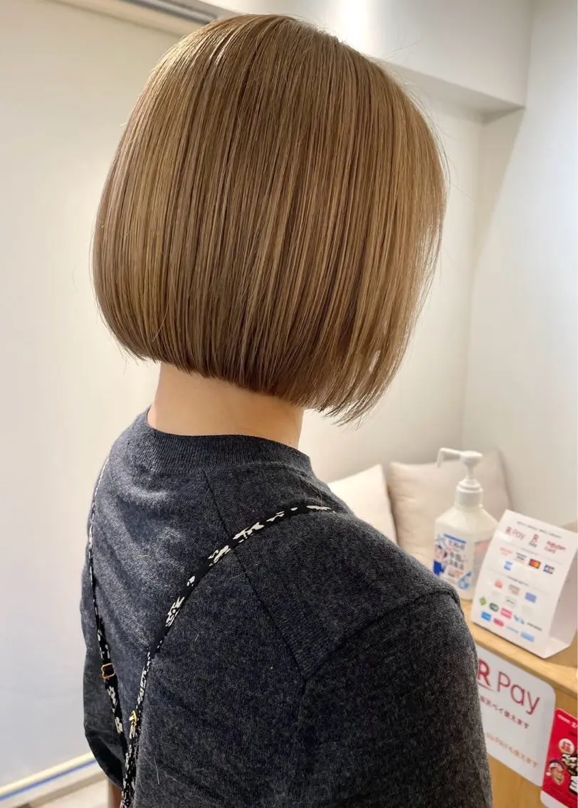 ショート やまもと さきのヘアスタイル