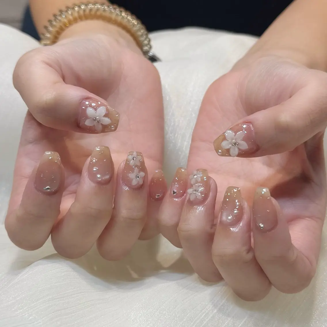 ネイル ハンドネイル 新井 ひなののネイルデザイン