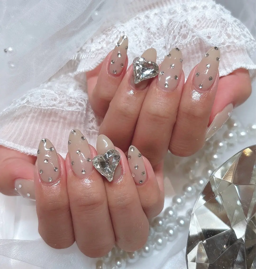 ハンド🎀ワンカラー+パーツ付け放題(オフあり)の写真