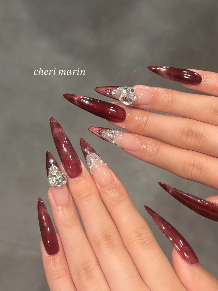 ネイル ボルドー ロングネイル ワンホンネイル ハンドネイル cheri&co marinのネイルデザイン