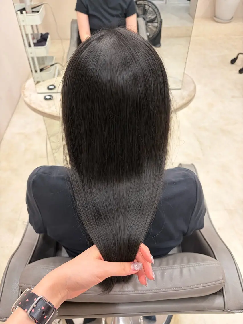 ロング ボブ 顔周りカット ハイライト 髪質改善 韓国風ヘア ヘアカラー トリートメント 中島 菜々のヘアスタイル