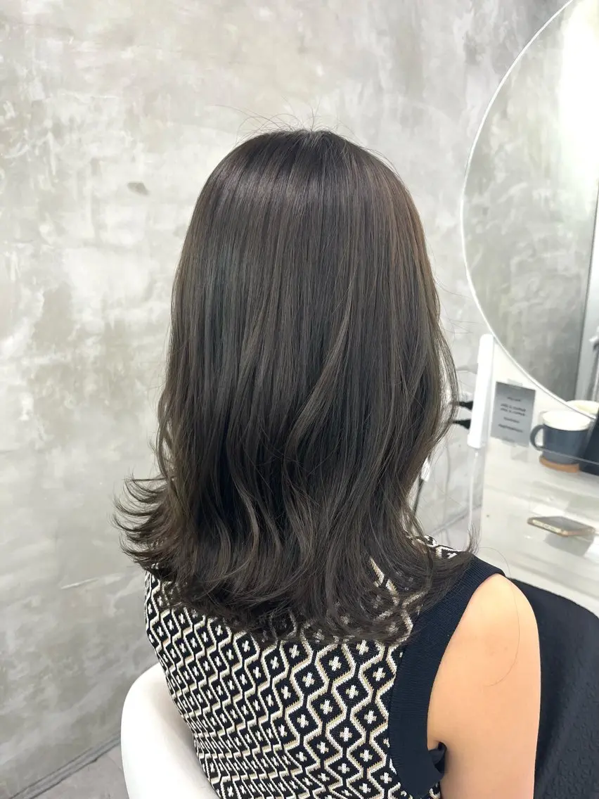 セミロング カラー ヘアカラー トリートメント yuuna ✮ door whiteのヘアスタイル