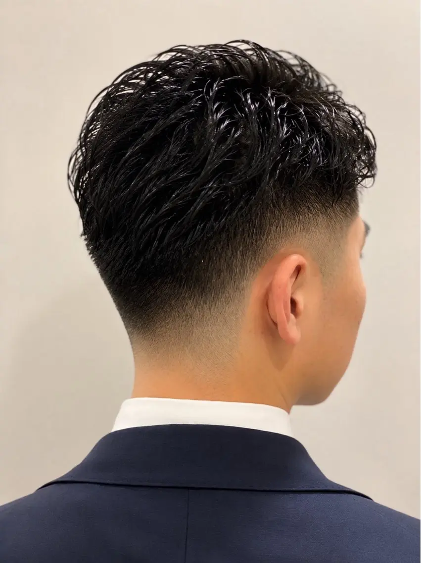 ショート メンズ フェードカット メンズパーマ スキンフェード 【メンズパーマ/フェ ード特化】小野田悠希のヘアスタイル