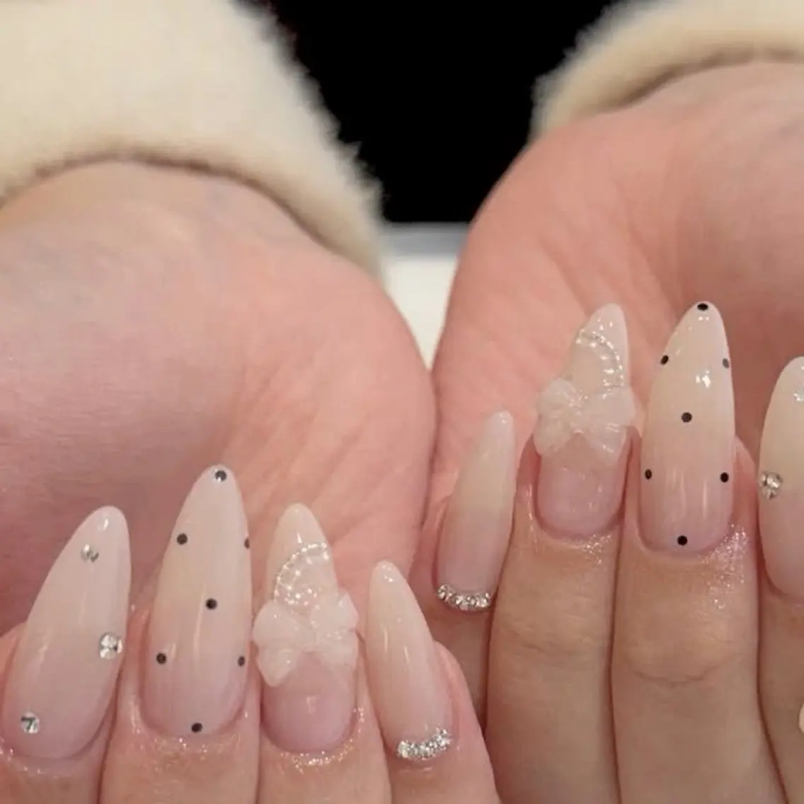 ネイル フレンチネイル キラキラネイル 韓国ネイル シンプルネイル ワンホンネイル ハンドネイル MEI Nailのネイルデザイン