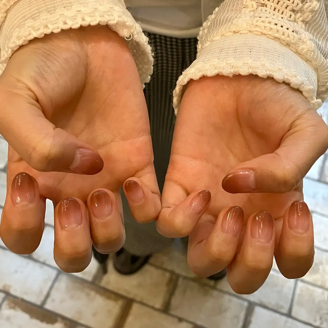ネイル ブラウン グラデーション ピンク ハンドネイル Take Manaのネイルデザイン