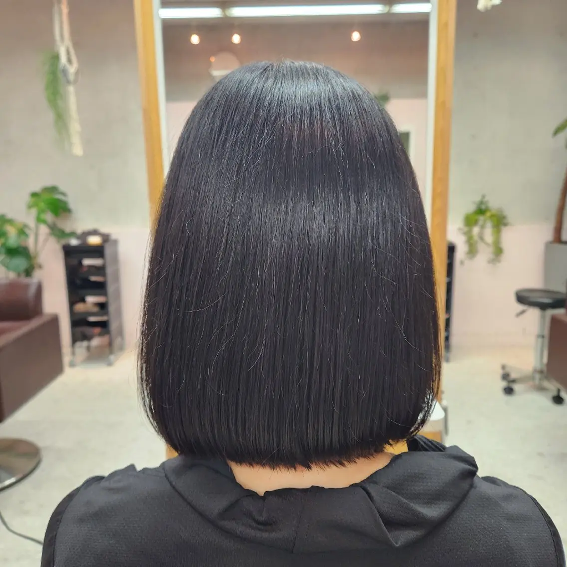 ミディアム ボブ カット ヘアカラー FORME野口 晴香のヘアスタイル