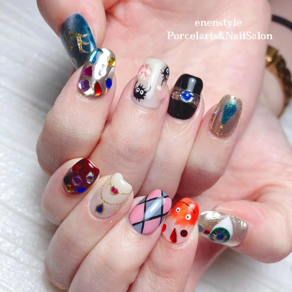 ミディアム ネイル 🐾enen style 🐾のネイルデザイン