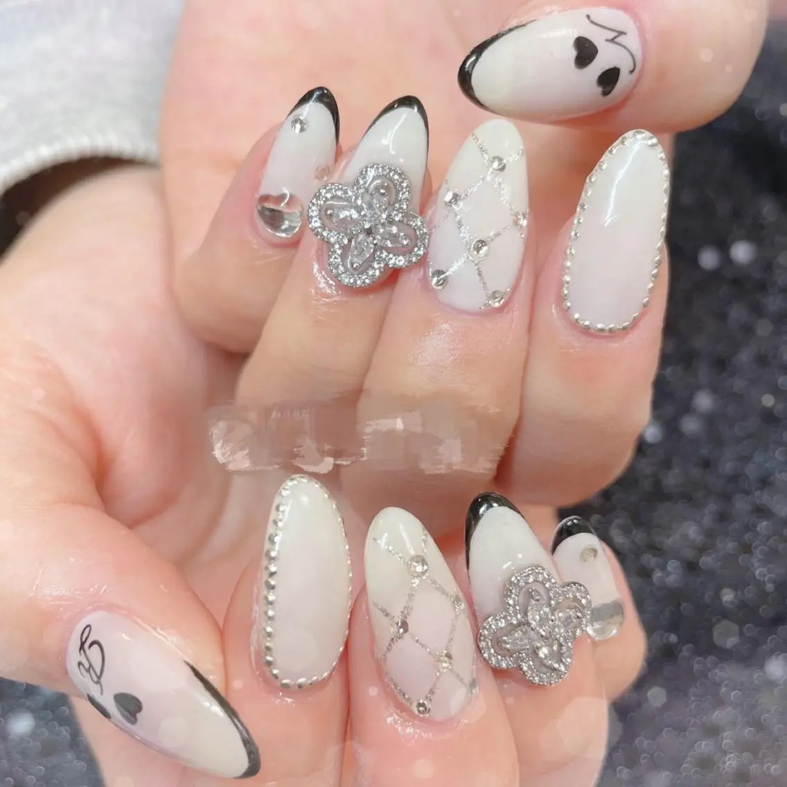 ネイル ハンドネイル ハンドケア MoON...❤︎ MeGuのネイルデザイン