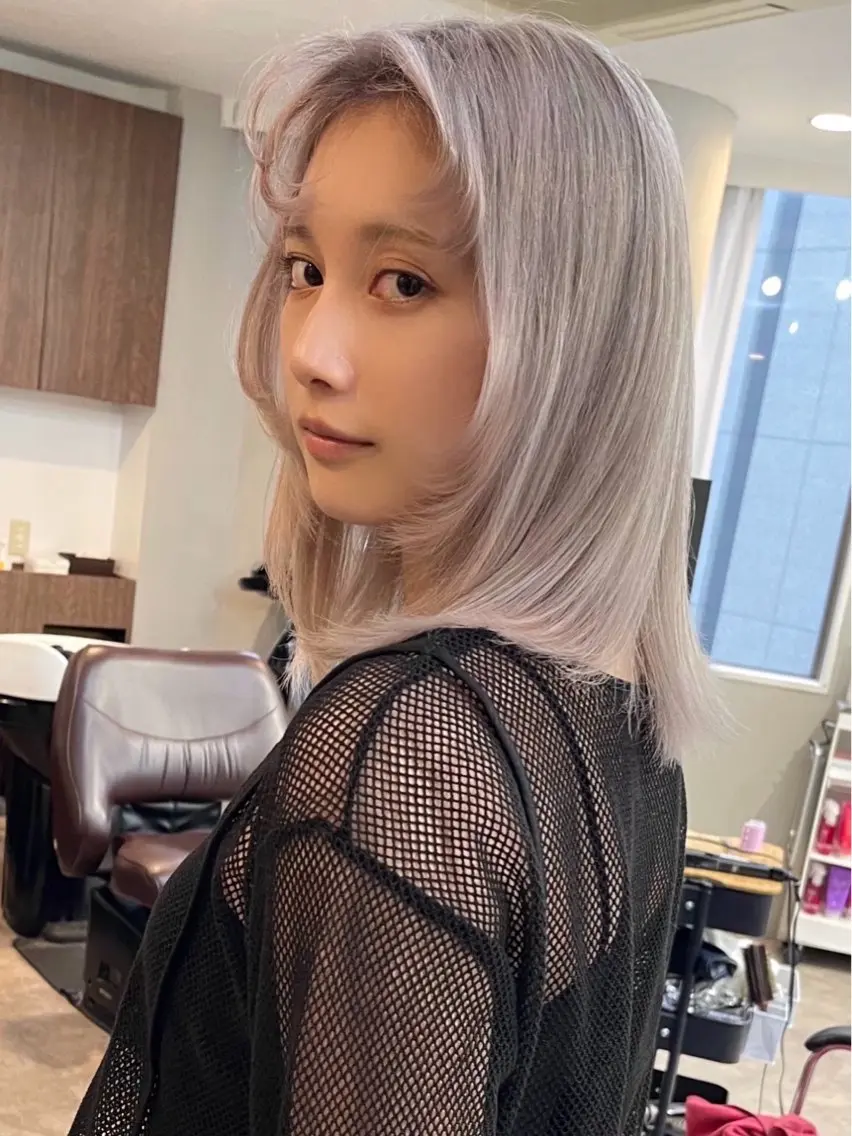ミディアム カラー カット ヘアカラー トリートメント YUSUKE レイヤーカットカラーのヘアスタイル