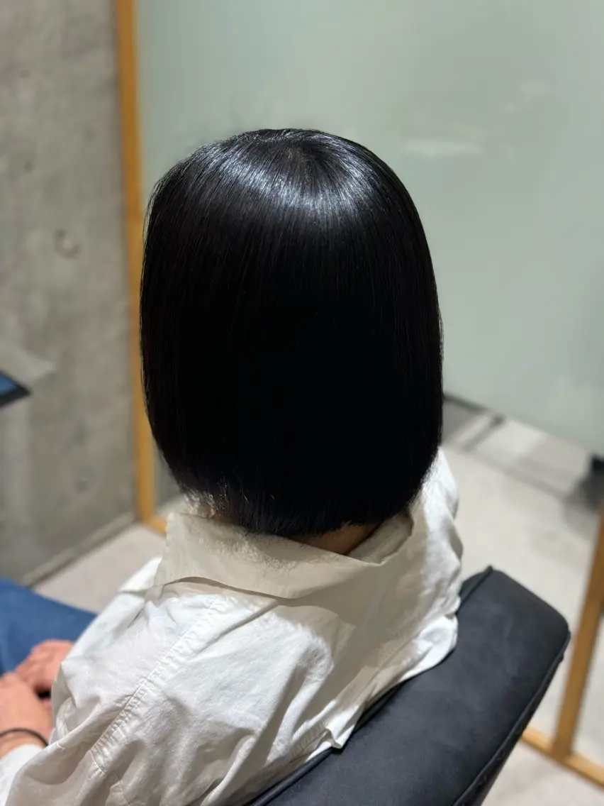 ミディアム カット 縮毛矯正 黒島優香🦋 /縮毛矯正/髪質改善のヘアスタイル