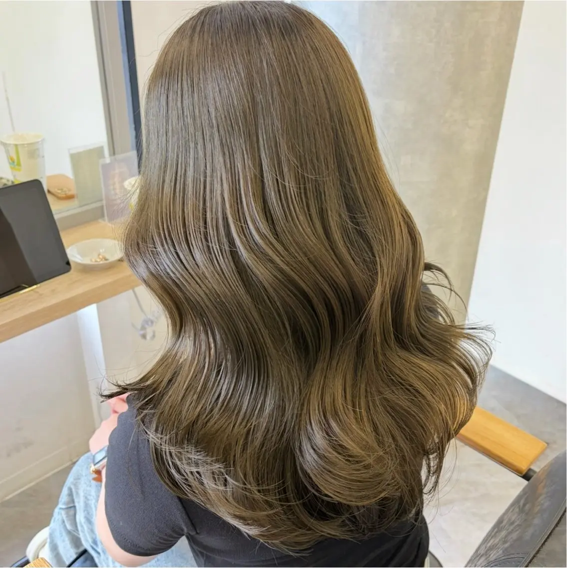 ロング カラー ヘアカラー トリートメント otoha✳︎ くすみ艶カラーのヘアスタイル
