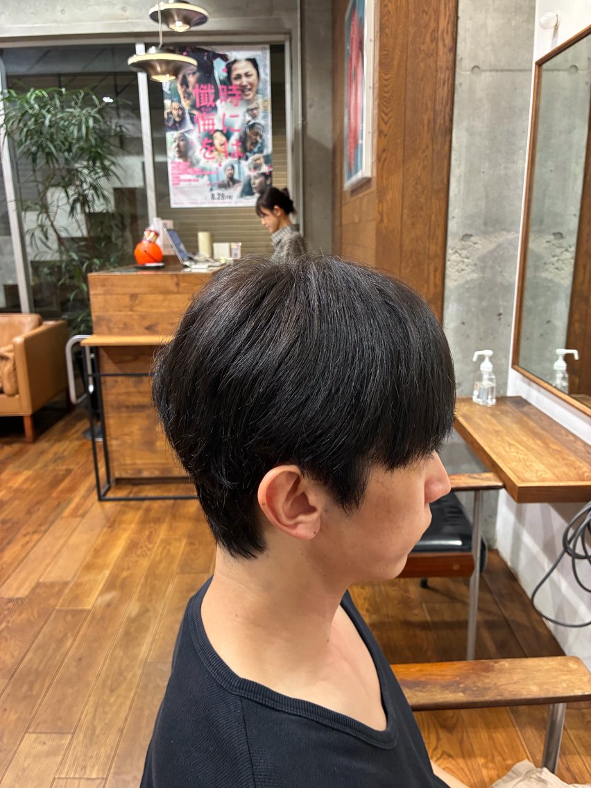 ショート カラー メンズ ヘアカラー 【透明感カラー🪞】 高田愛斗のヘアスタイル