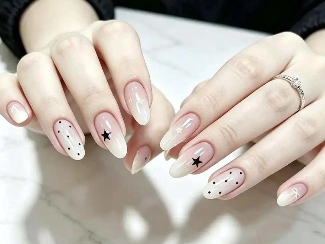ネイル ボルドー ブラウン 長さ出し フットネイル フレンチネイル ハンドネイル ハンドケア NEW NAIL 池袋🔥🧲のネイルデザイン