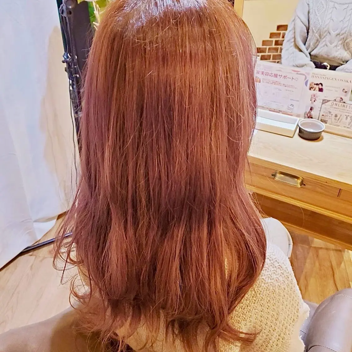 ロング 松田 鈴菜のヘアスタイル