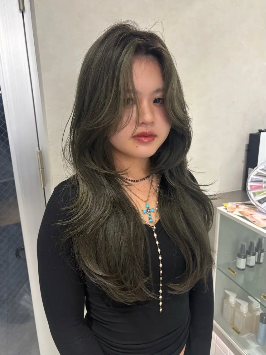 ロング ハッシュカット ハイレイヤー レイヤーカット Yuta✂︎ 韓国レイヤー🪽のヘアスタイル