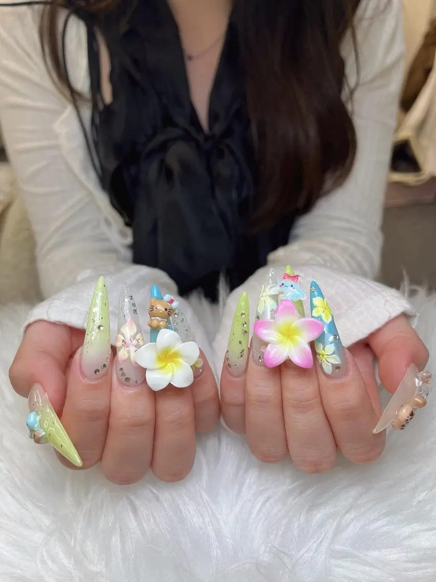 ネイル アートネイル 成人式 ジェルネイル ニュアンスネイル 夏ネイル ハンドネイル NIE MoMoのネイルデザイン