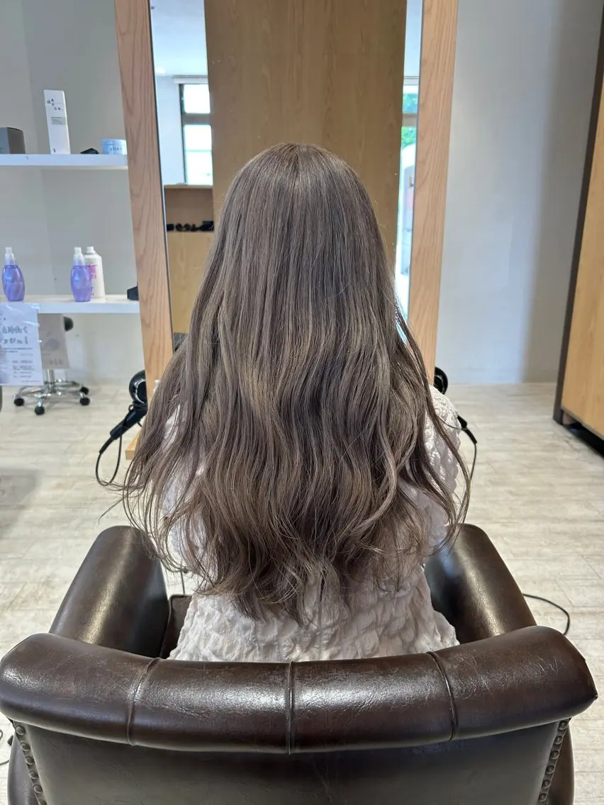 ロング カラー ブリーチ Hattori Ryukiのヘアスタイル