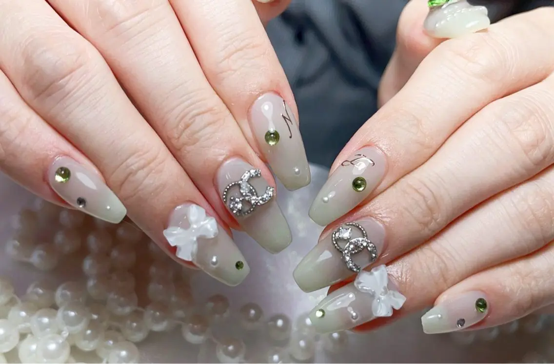 ネイル ハンドネイル Di'a nail ネイルサロンのネイルデザイン