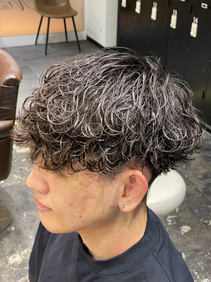 パーマ メンズ メンズパーマ 波巻きパーマ カット パーマ 💈メンズ職人 ルキト💈のヘアスタイル