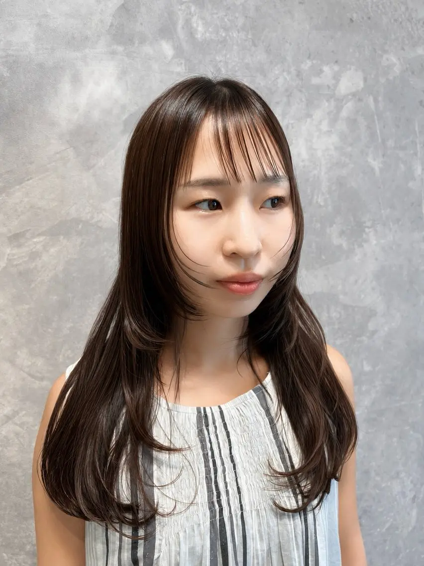 ロング 顔まわりレイヤー 顔周りカット レイヤーカット T Akaneのヘアスタイル