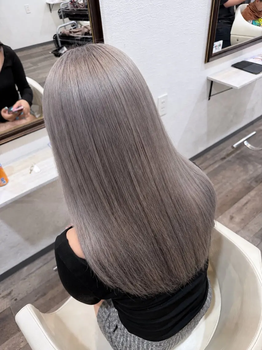 ロング カラー ブリーチ ブロンド ケアブリーチ 透明感カラー ダブルカラー ヘアカラー トリートメント 櫟本 来夢のヘアスタイル