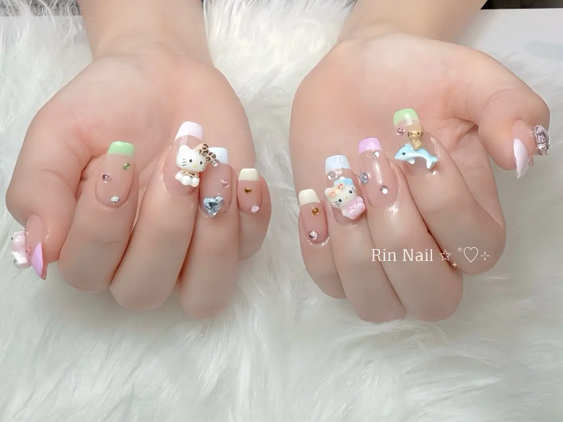 ネイル オーロラネイル ブルー フラワーネイル フットネイル グラデーション ハンドネイル Rin Nail 新大久保店のネイルデザイン