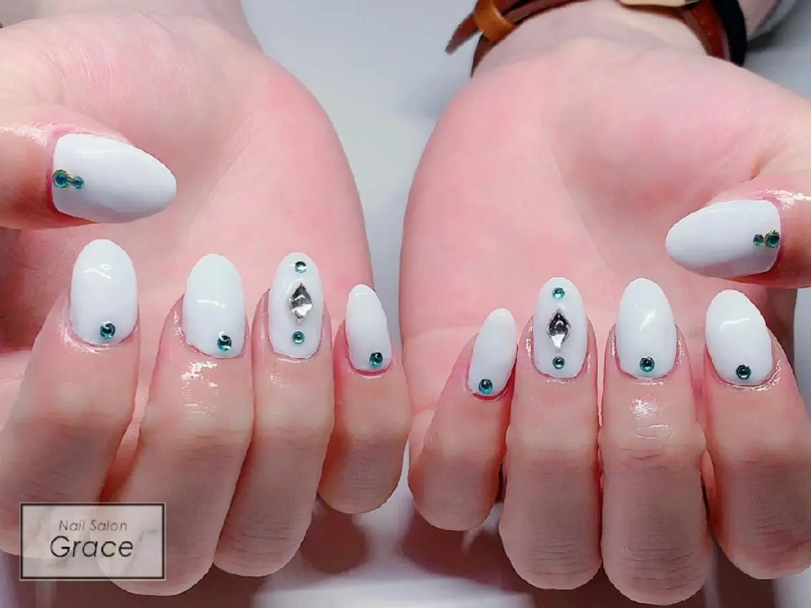 セミロング ネイル Nail&Eye Graceのマツエク・マツパデザイン