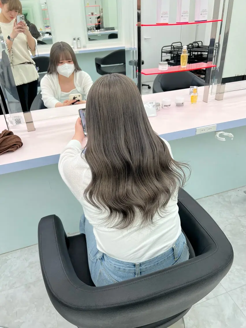 ミディアム カラー ブリーチ ケアブリーチ ダブルカラー イヤリングカラー インナーカラー ヘアカラー トリートメント ヘッドスパ ヘアセット カラー指名NO.1 🌈Neneのヘアスタイル