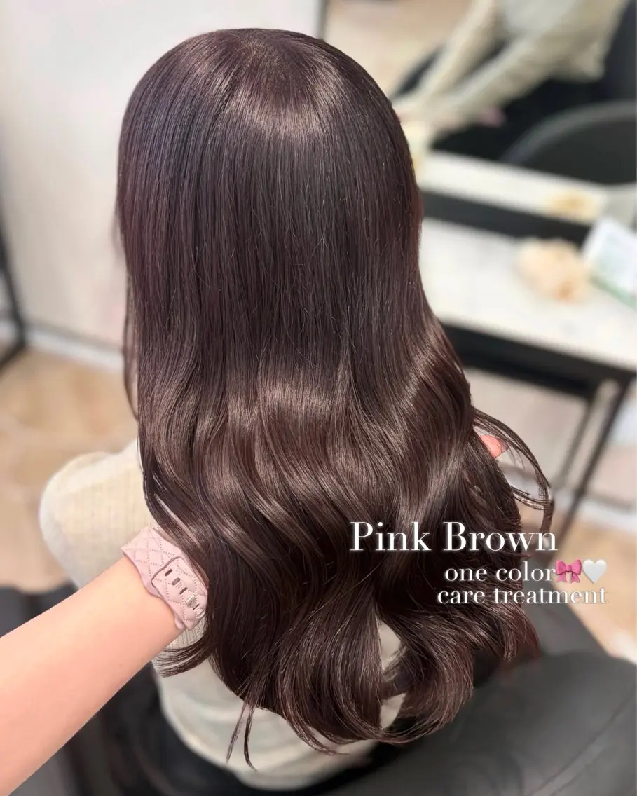 ロング カラー ブラウンカラー ピンクカラー ピンクブラウン カット ヘアカラー トリートメント 𝒎𝒐𝒆🩰 名駅/ヘアメ/暖色♡のヘアスタイル