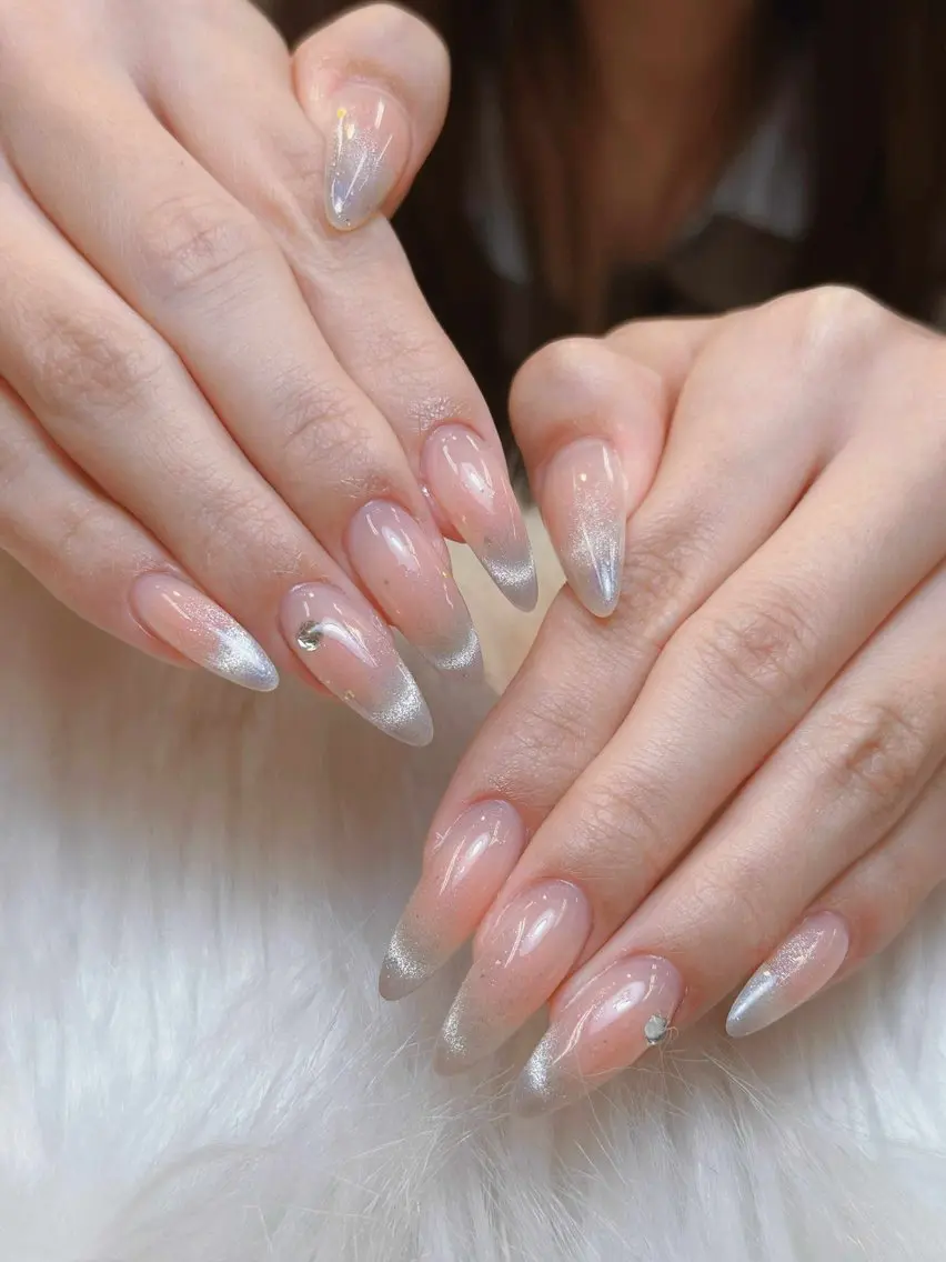 ネイル アートネイル ジェルネイル ニュアンスネイル オフィスネイル シンプルネイル ハンドネイル Nie Nail Shinokuboのネイルデザイン