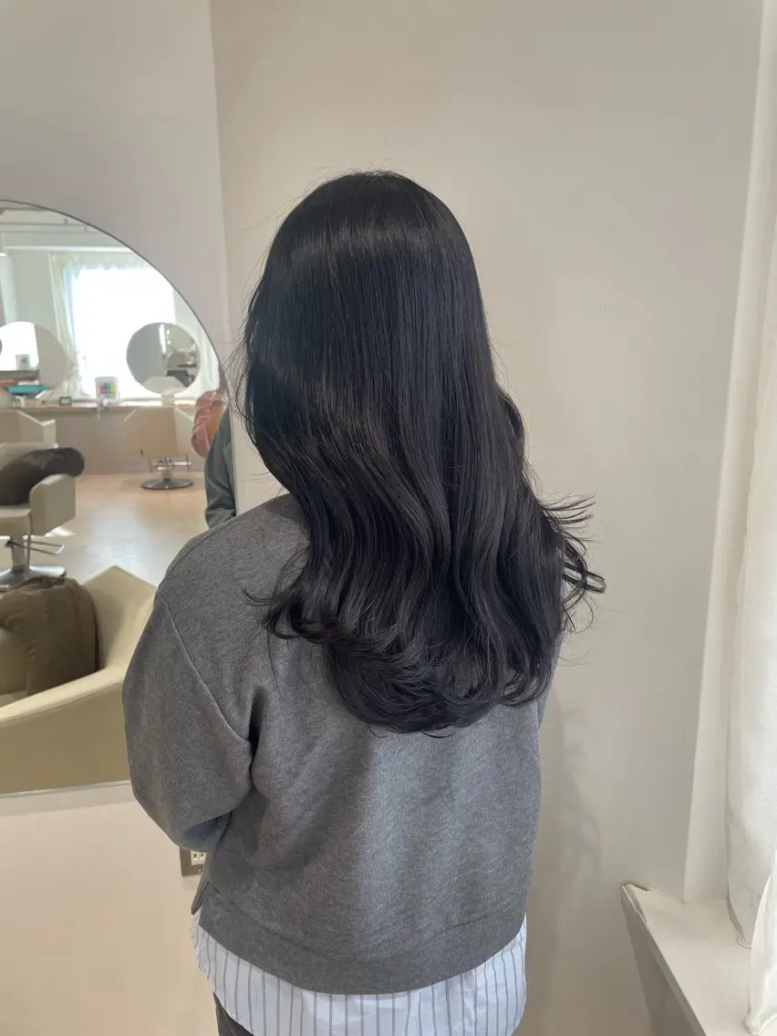 セミロング カラー カット ヘアカラー Osoko Hiyoriのヘアスタイル