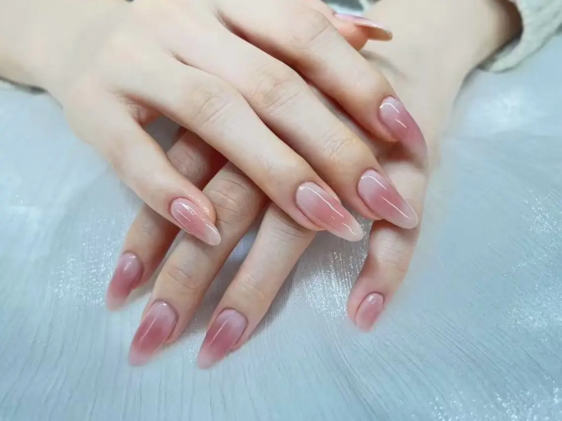 ✨(オフあり✅ベースカラーあり)チークネイル定額メニューの写真