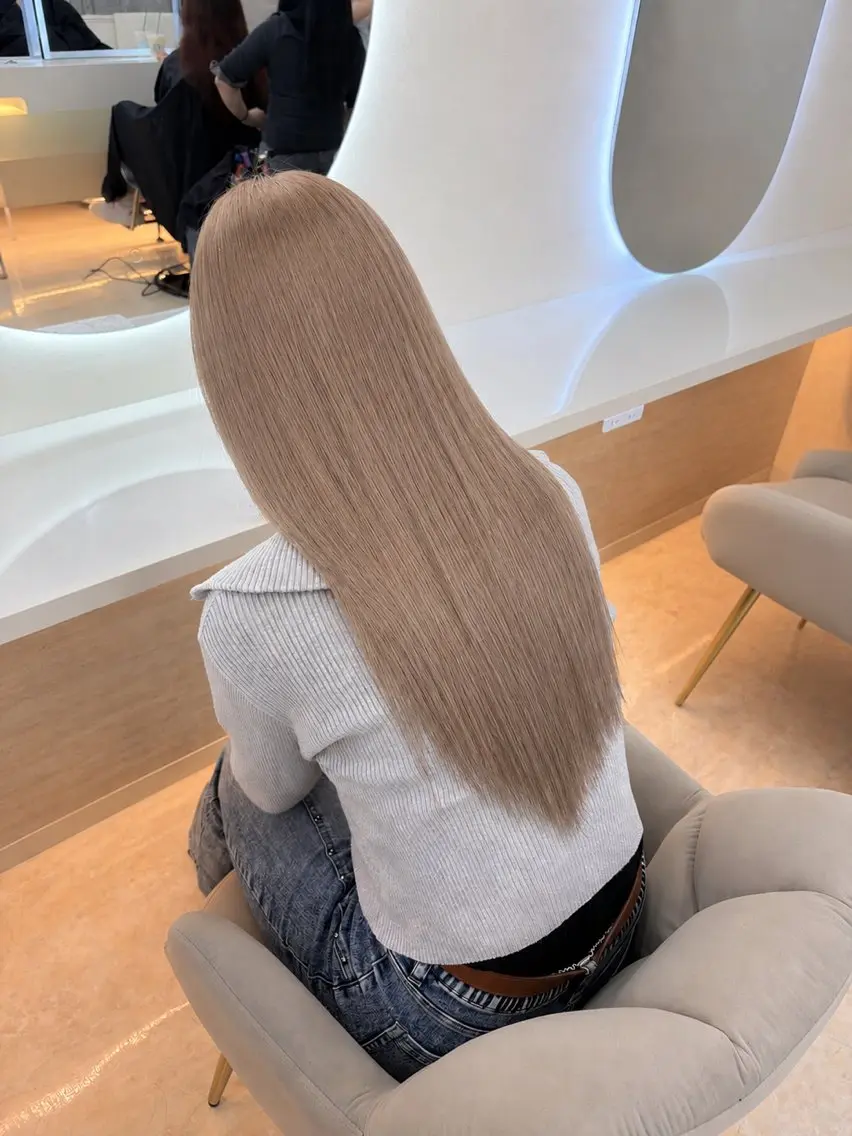 ロング カラー ヘアカラー トリートメント ヘッドスパ 【店長】ブリーチ指名 No.1戸塚優思のヘアスタイル
