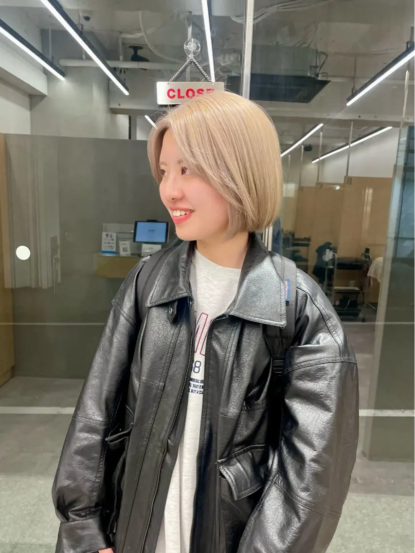 ショート カラー カット ヘアカラー トリートメント カット・ブリーチ TAIGAのヘアスタイル