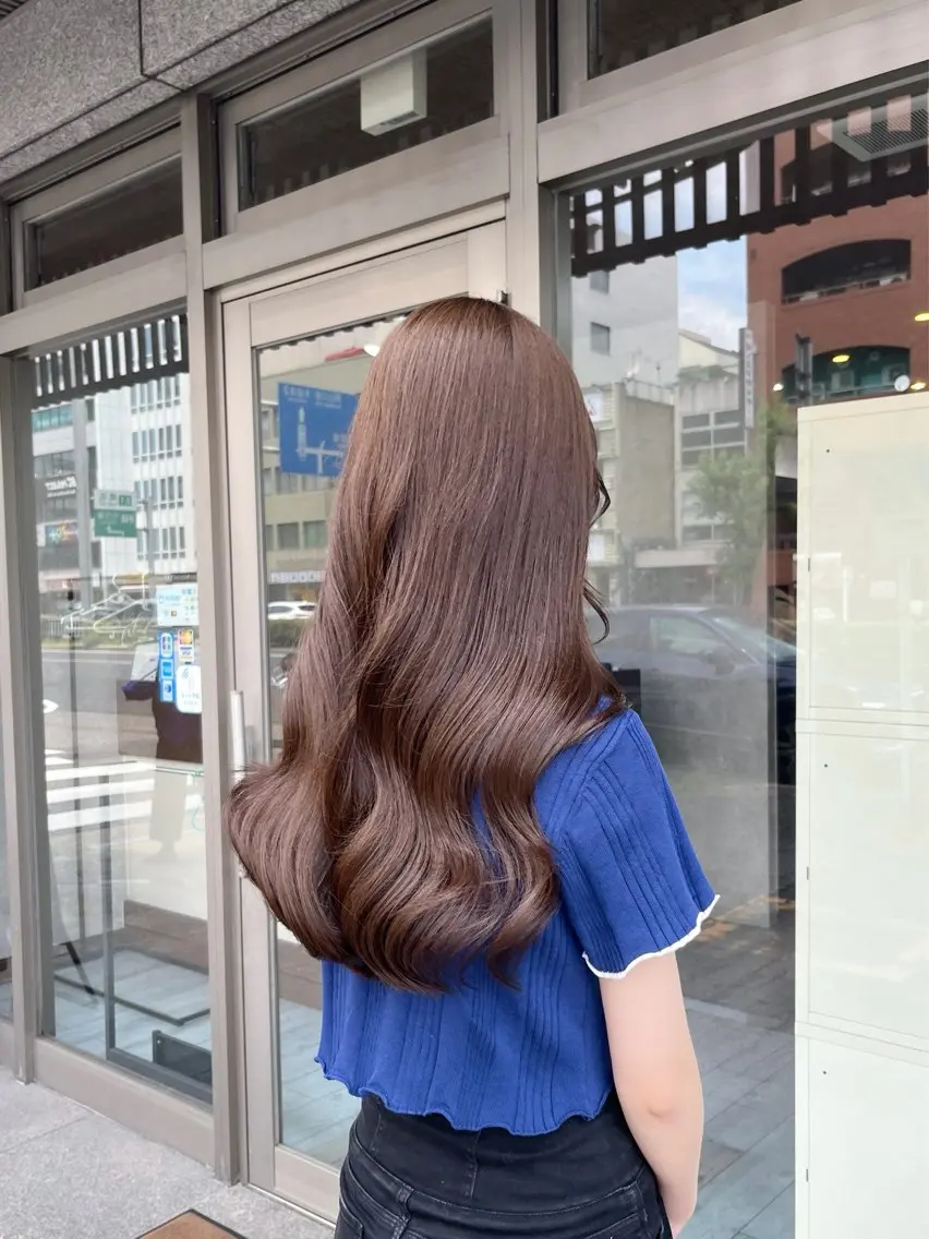 ロング カラー ベージュカラー ブリーチ ブリーチなしカラー オリーブベージュ 村田梨乃/ minim hairのヘアスタイル