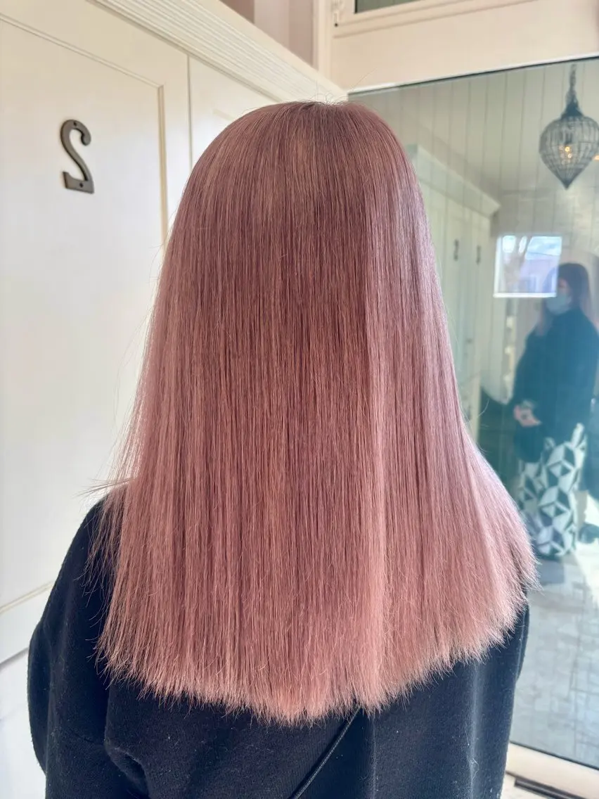 カラー 村瀬 美来のヘアスタイル