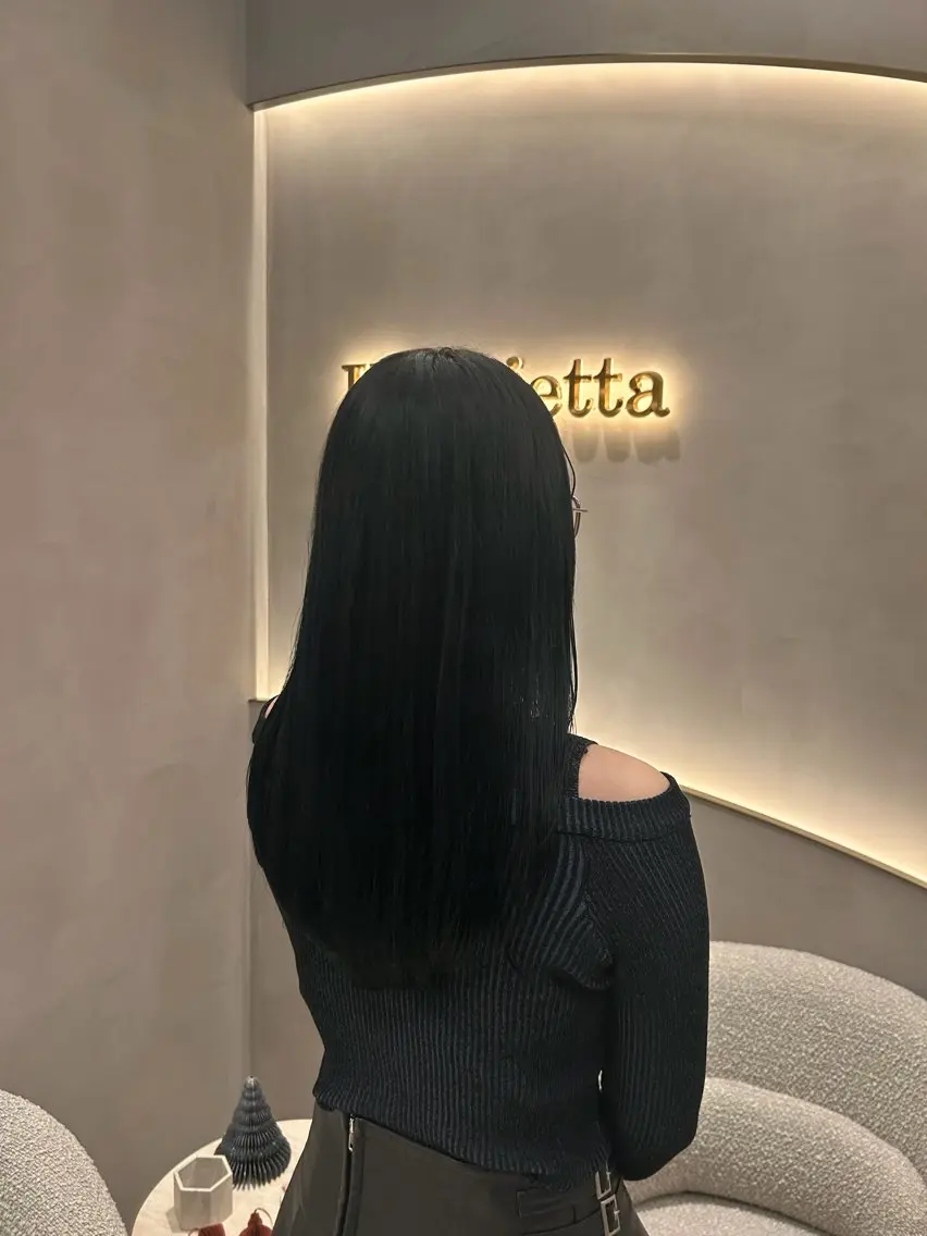ロング 清水 結生のヘアスタイル