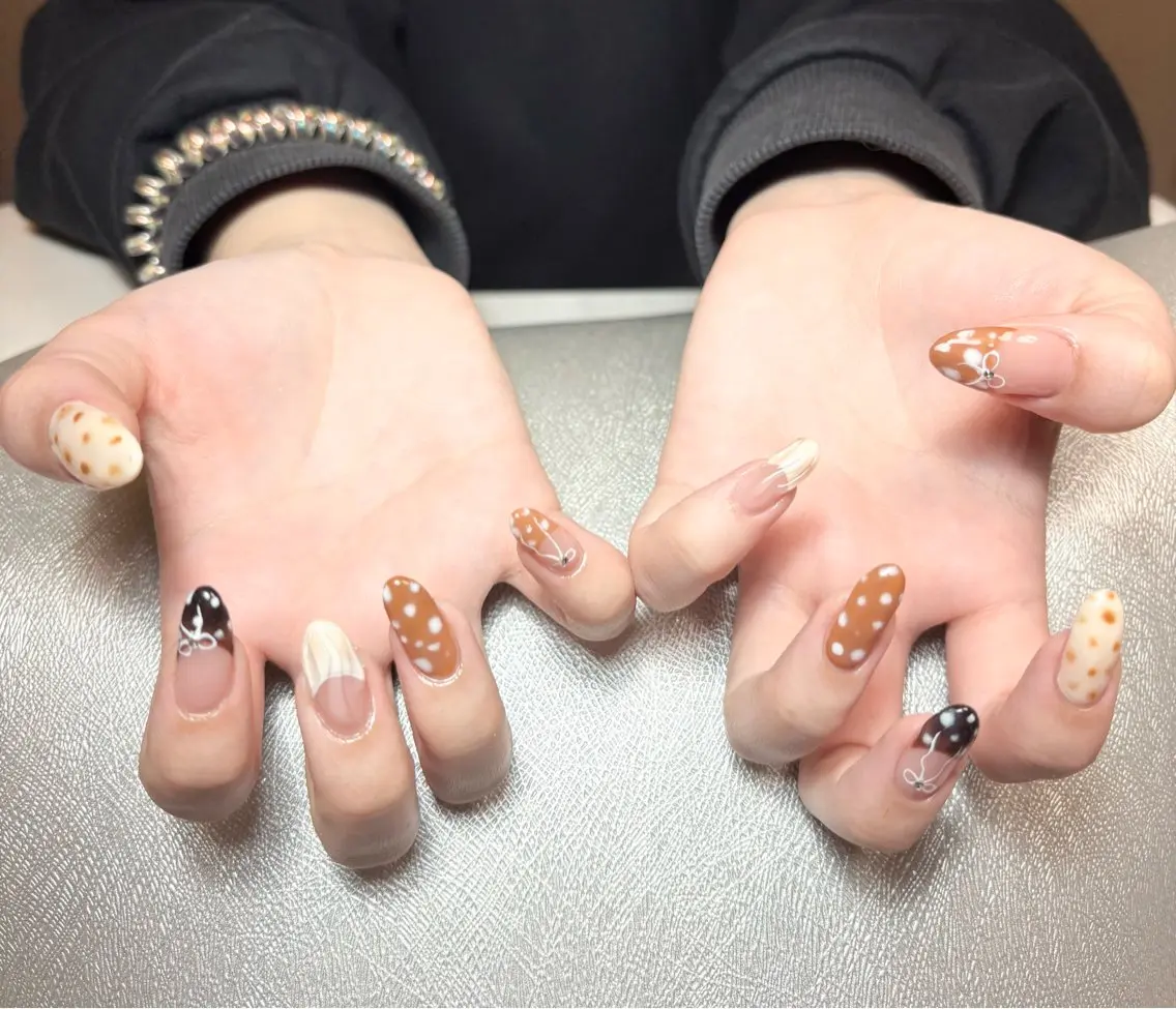 ネイル アニマル柄 ブラウン リボン ハンドネイル ✨韓国✨nail salonLumieのネイルデザイン
