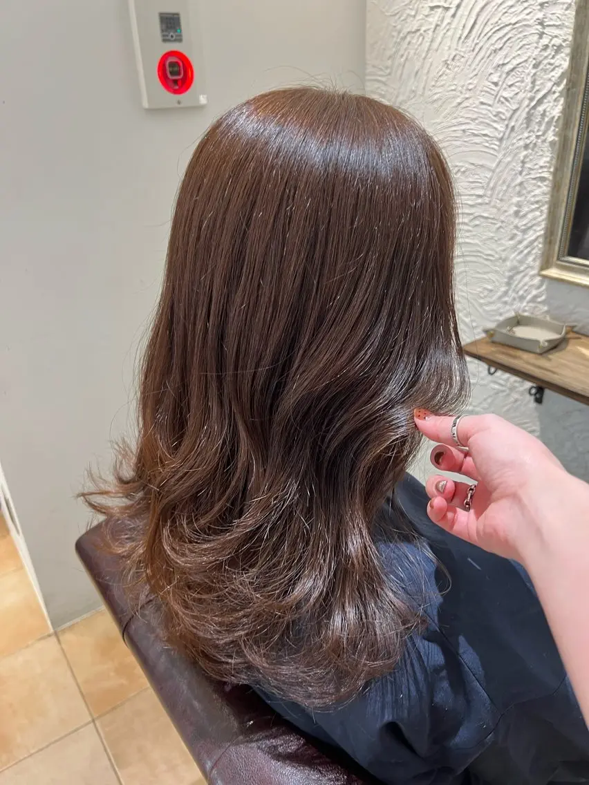 セミロング カラー 🥀韓国ヘア🥀 宮津真菜のヘアスタイル