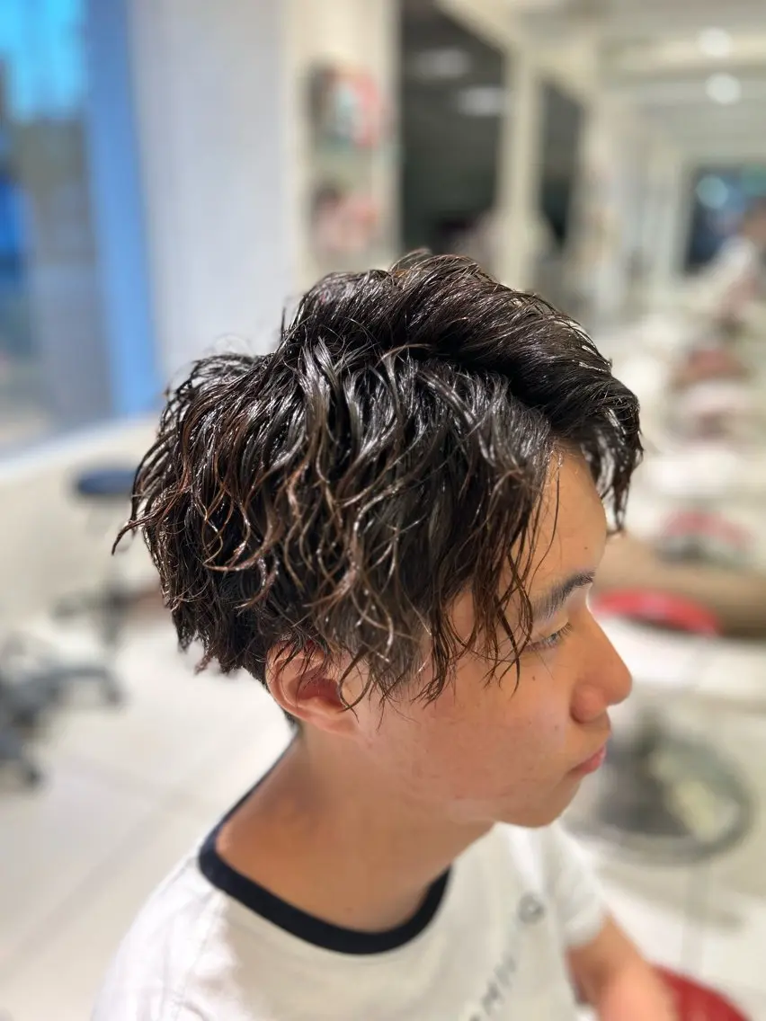 メンズ限定🧞人気No.1！カット＋ツイストスパイラルパーマ＋マイクロバブル＋眉カット＋艶トリートメント☘️の写真