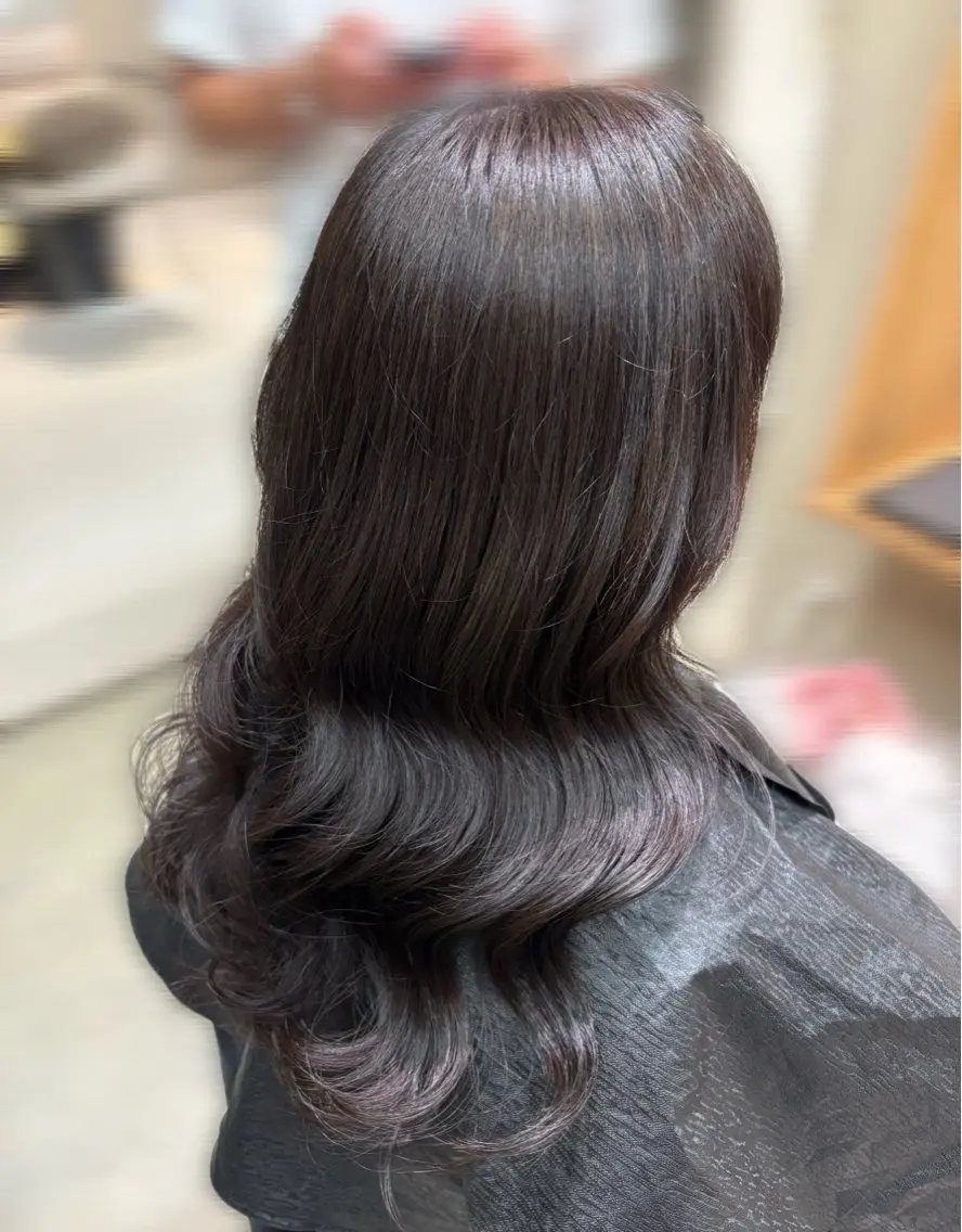 ロング ヘアカラー 原 綾菜のヘアスタイル