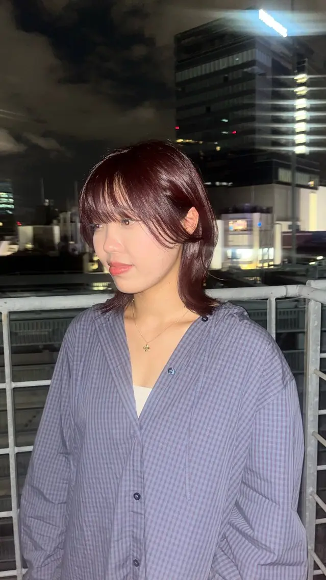 ミディアム レイヤーカット 石塚 瑛里菜のヘアスタイル