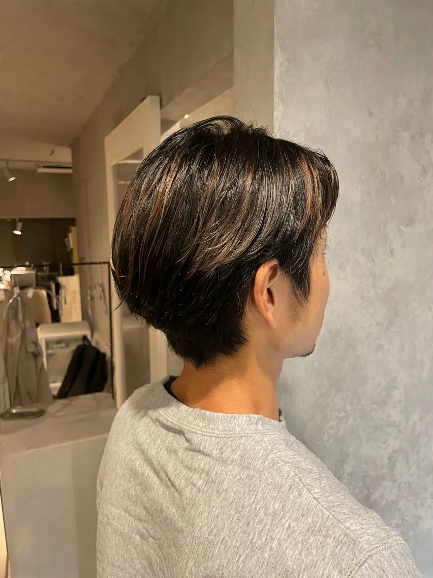カラー メンズ 岩渕 春菜のヘアスタイル