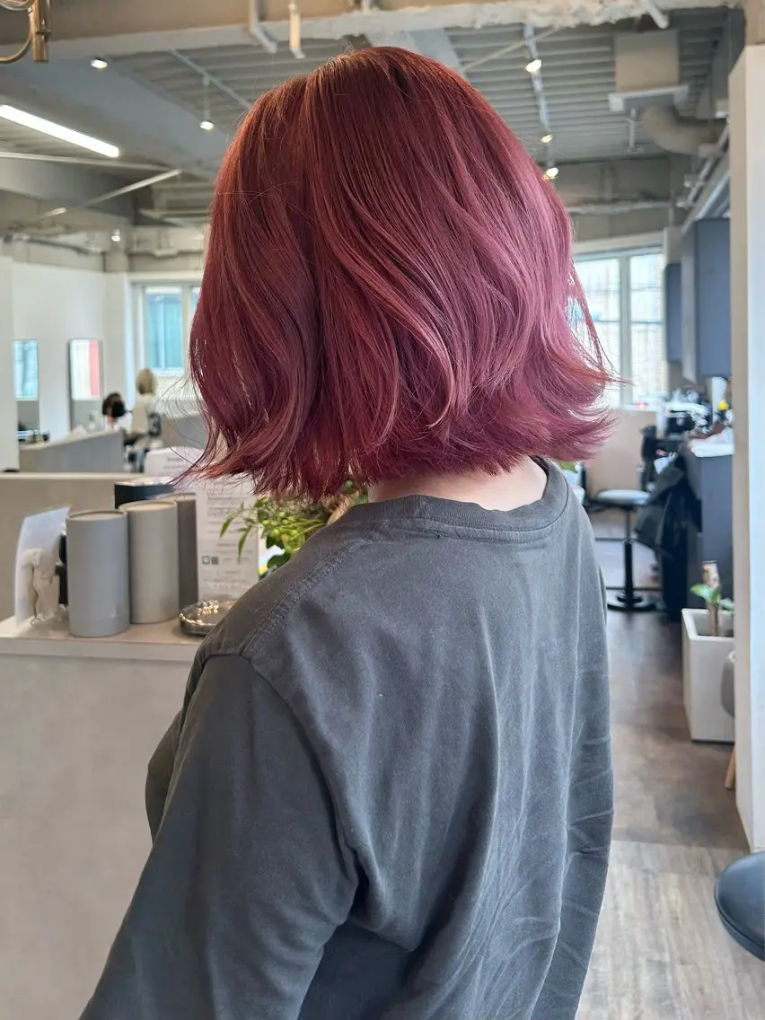 カラー ヘアカラー ユイ コハルのヘアスタイル