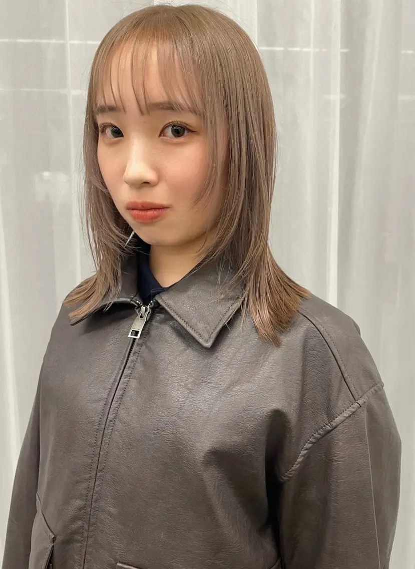 ミディアム カット ヘアカラー Authen. soraのヘアスタイル