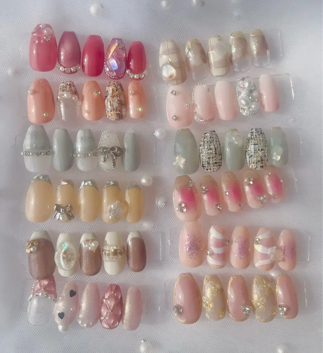 ネイル ハンドネイル ハンドケア e’s nail Lumièreのネイルデザイン