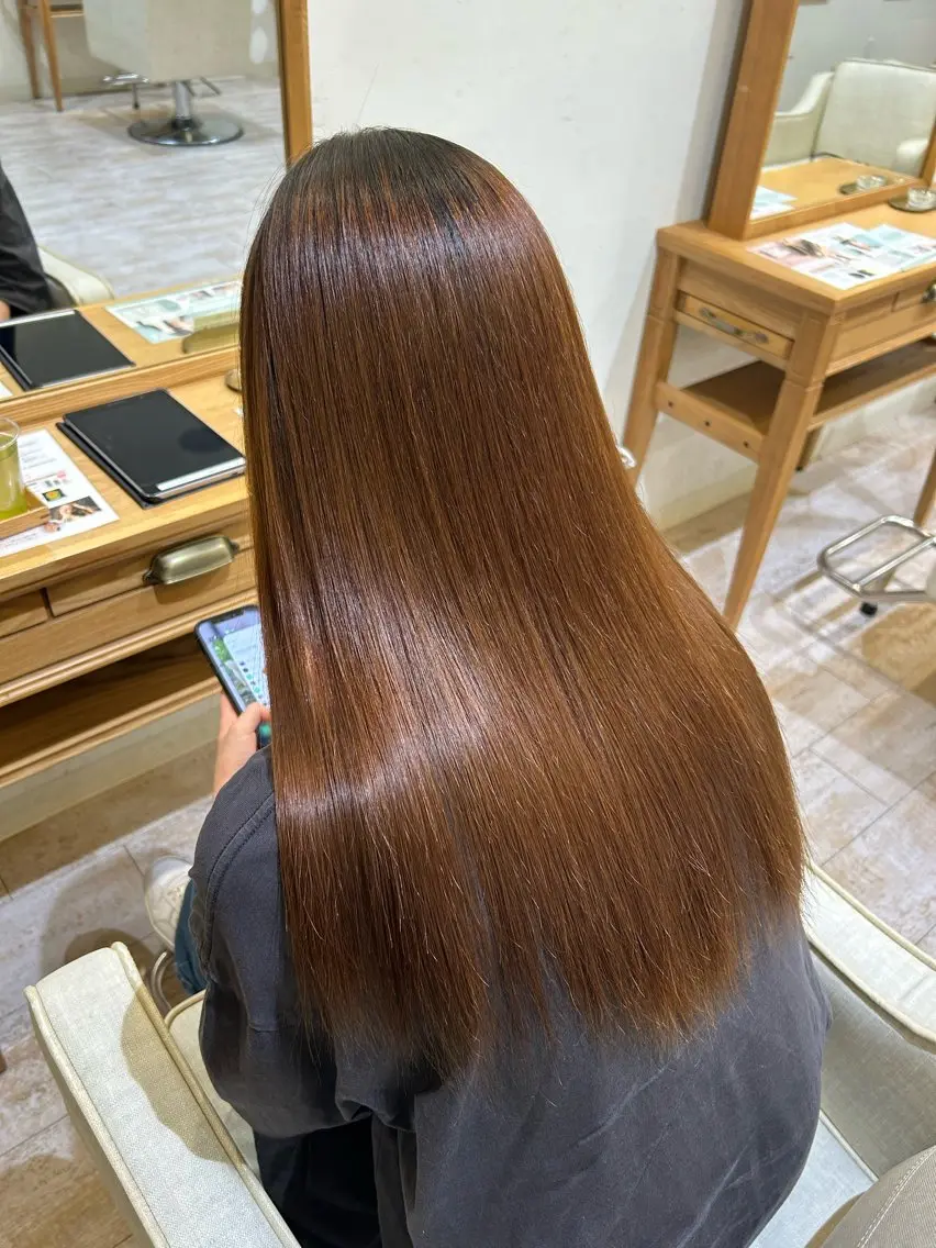【自然な地毛風】 ナチュラルストレート＋カット￥17380→￥12330の写真