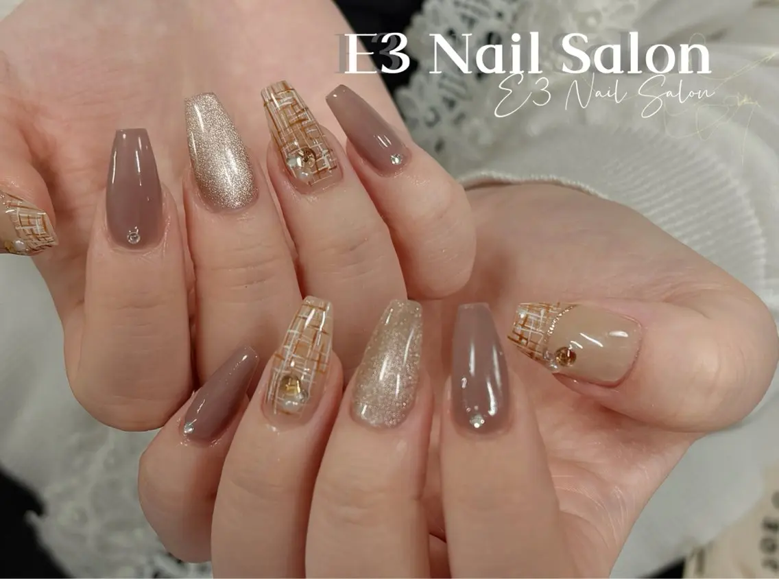 ネイル アニマル柄 オーロラネイル べっ甲ネイル ボルドー ブラウン ハンドネイル E3 Nail Salonのネイルデザイン