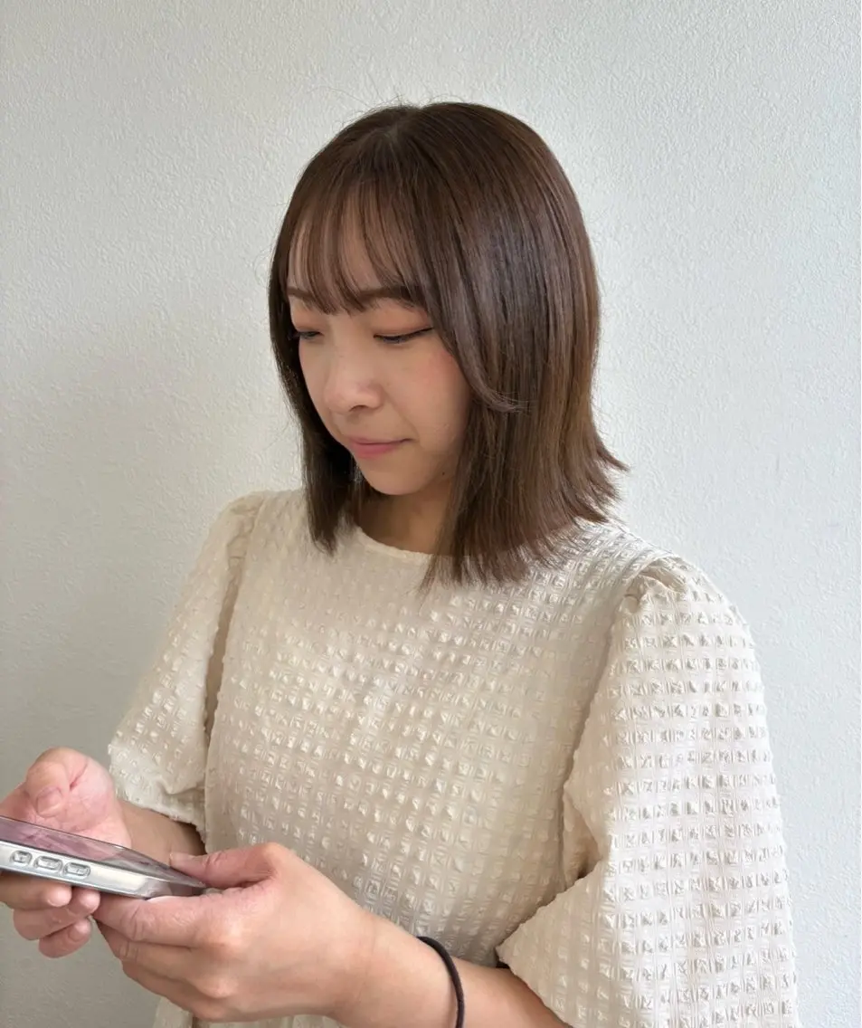 ミディアム カラー ヘアカラー トリートメント 【アクイール】下村 天音のヘアスタイル