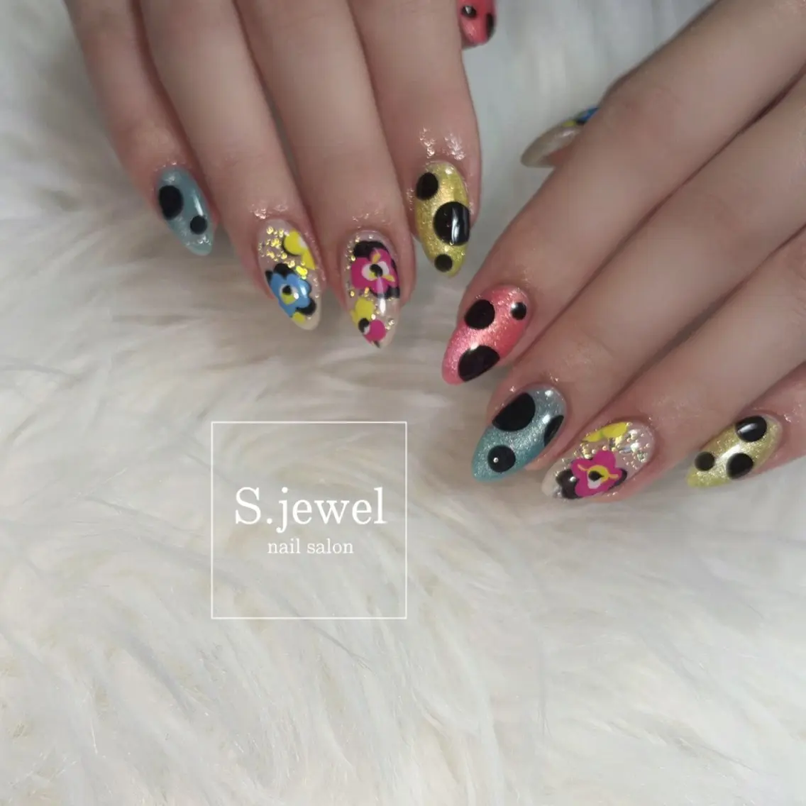 ネイル S. JEWELのネイルデザイン